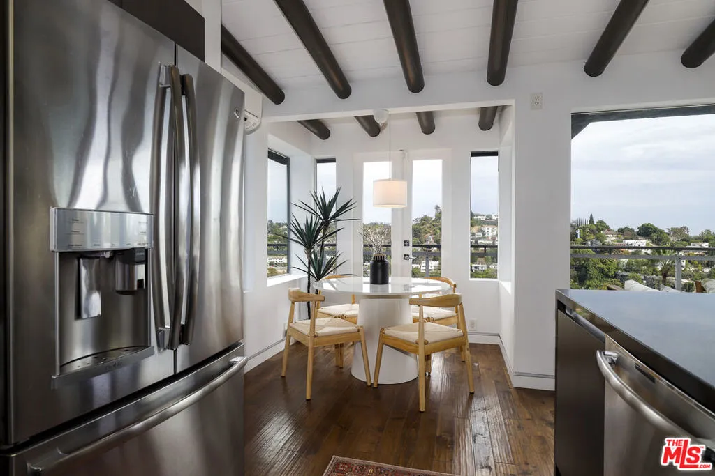 1814 Webster Avenue, Los Angeles, California 90026 home-pic-9